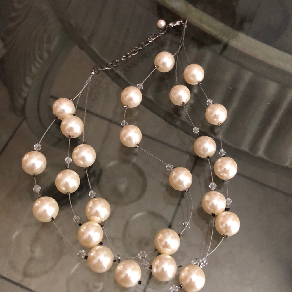 3 strand large pearl necklace